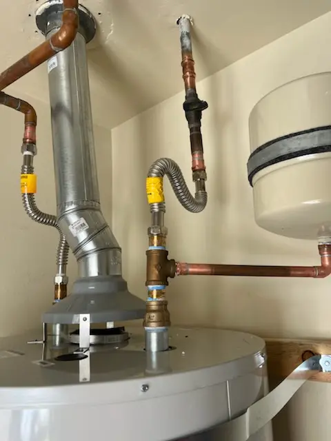 Water heater installation and plumbing repair in Delhi
